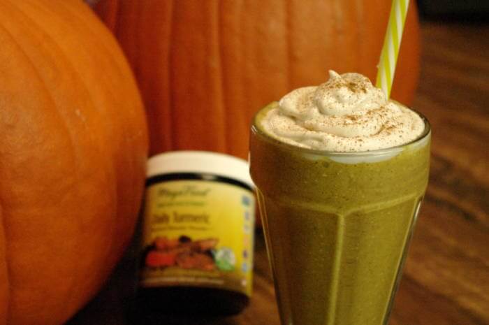 Pumpkin Pie Turmeric Breakfast Smoothie – Vegan + Gluten-Free